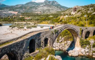 Sehenswuerdigkeiten-Albanien_Shkodra-Mesi-Bruecke