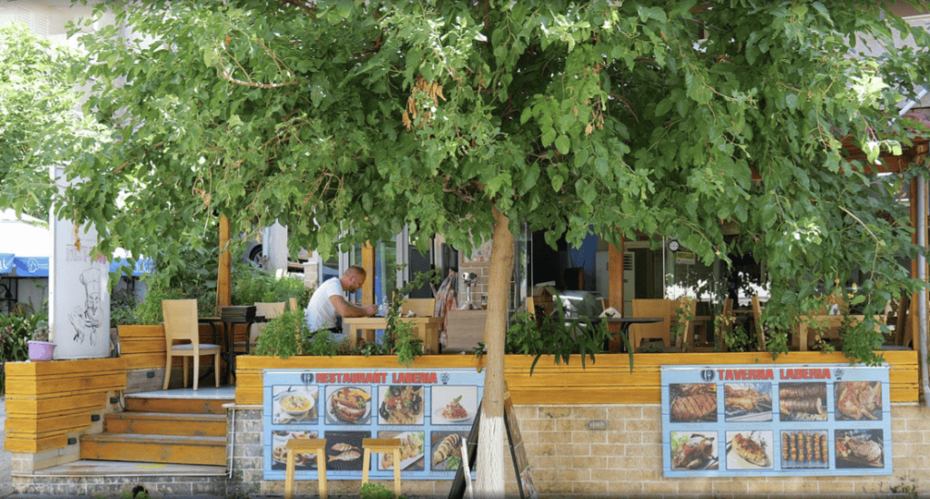 Taverna Laberia Saranda